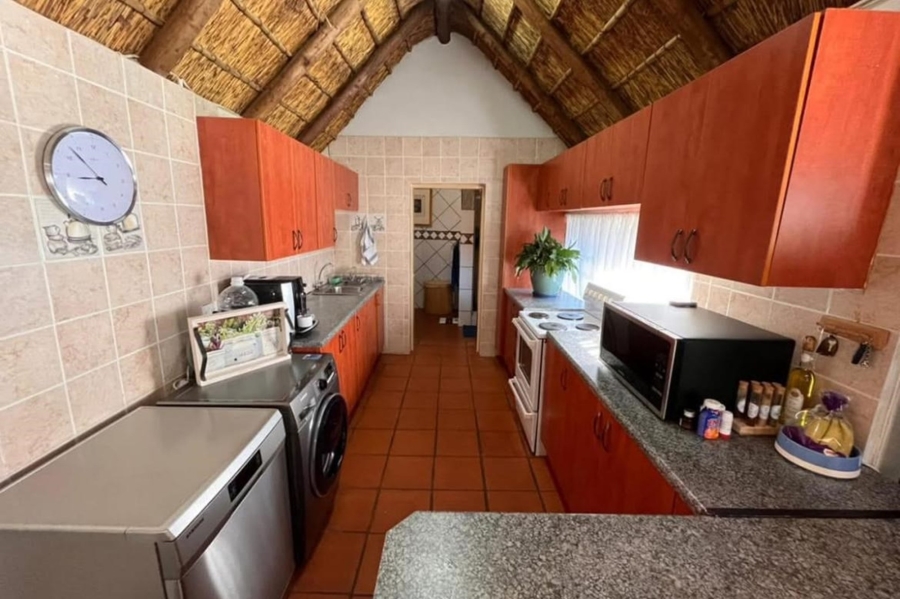 8 Bedroom Property for Sale in Broederstroom North West